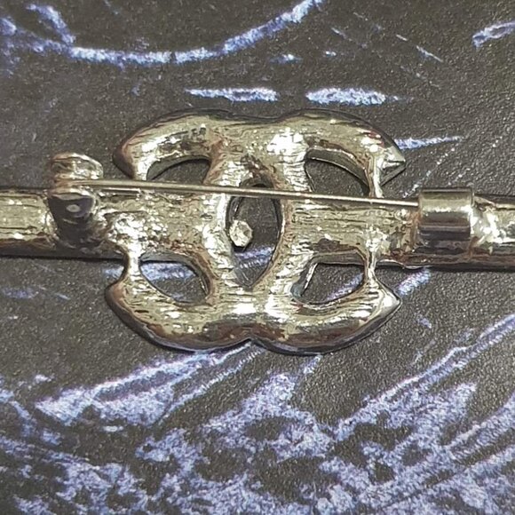 Metal Silver Crystals Brooch Pin Fashion Women Casual Formal Jewelry Gift - Picture 6 of 6